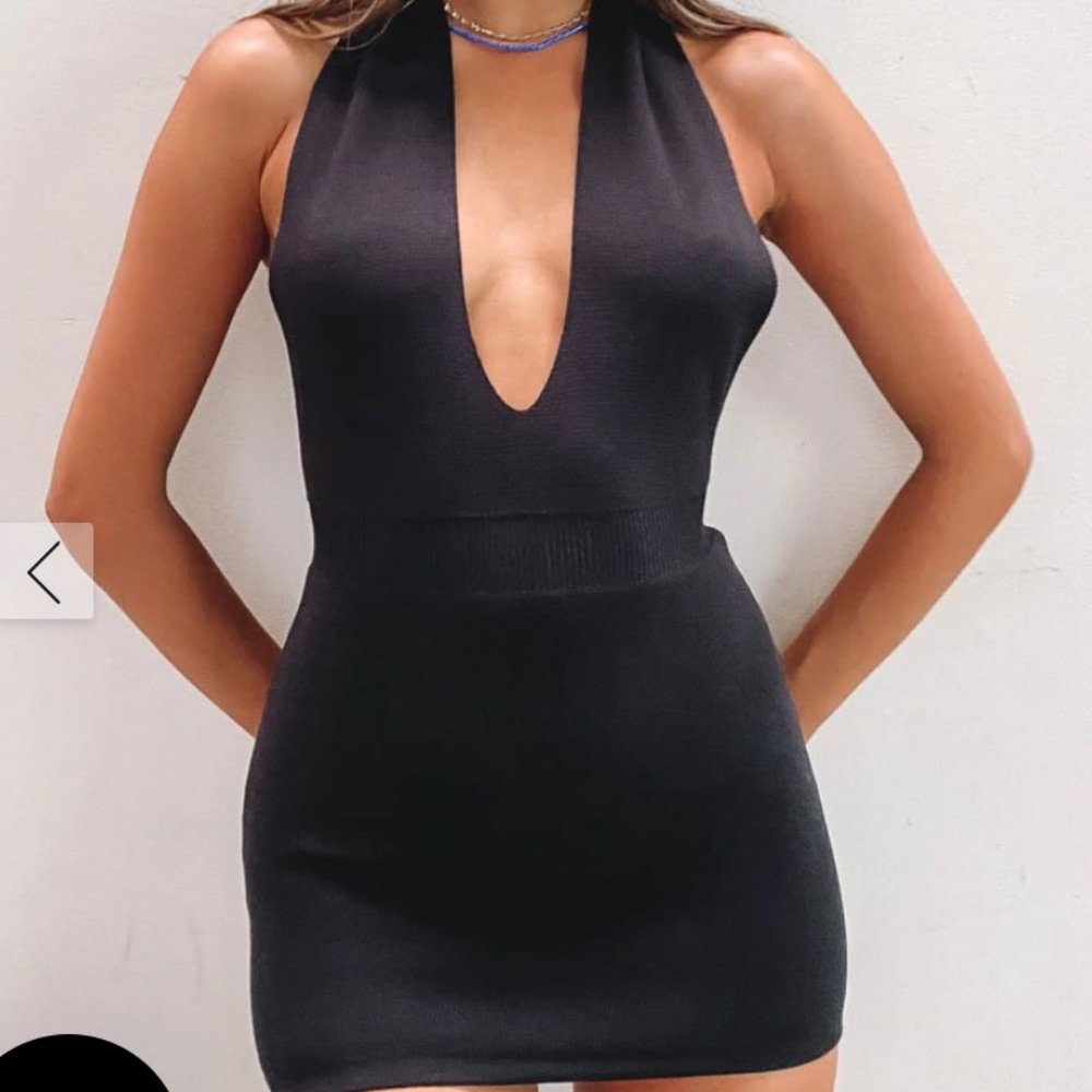 Beginning Boutique NWT Julianna Black Knit Deep V Neck Halter Dress